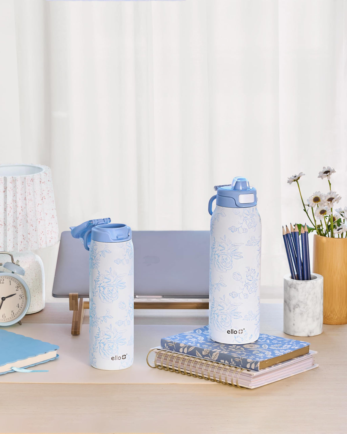 Ello Pop & Fill bottle demonstrates dual sip and chug functionality
