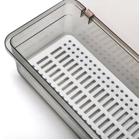 Elsjoy semi-transparent design helps identify contents at a glance.