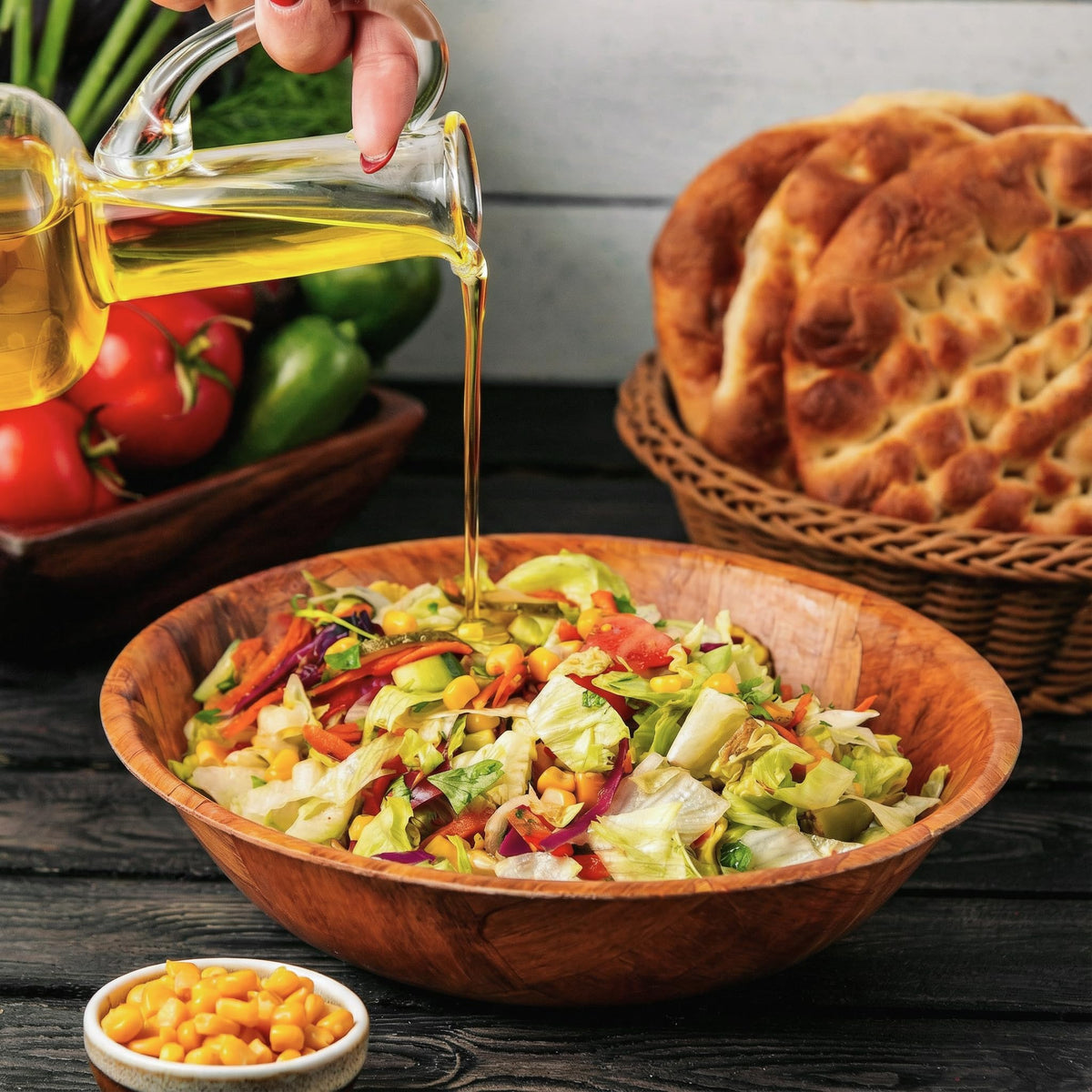Elsjoy wide-rim bowls make scooping and serving easy and precise.