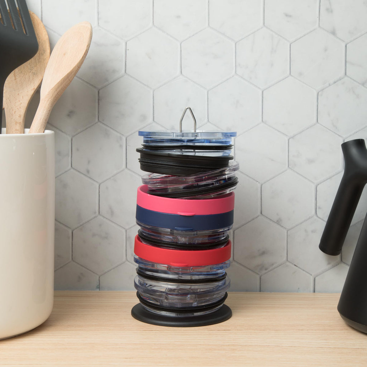 ELYPRO space-saving rack keeps lids upright and accessible on counters or shelves.