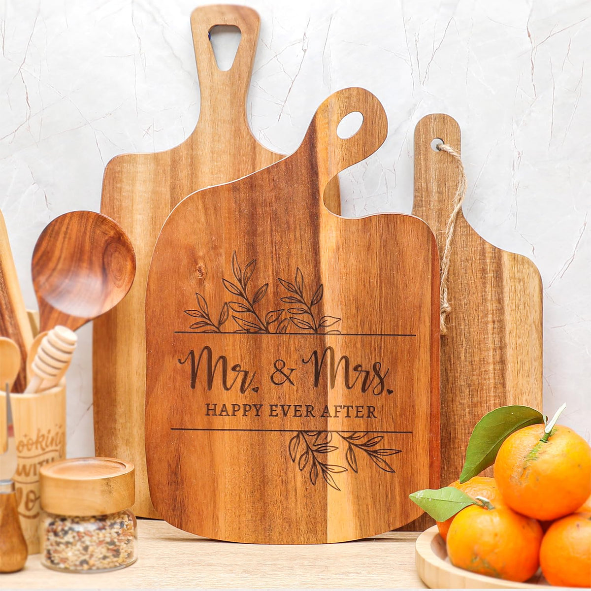 Elysirise Mr-Mrs cutting board — durable centerpiece for kitchen.