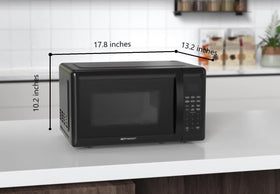 Emerson MW7302B 700W cooking power for fast meals.