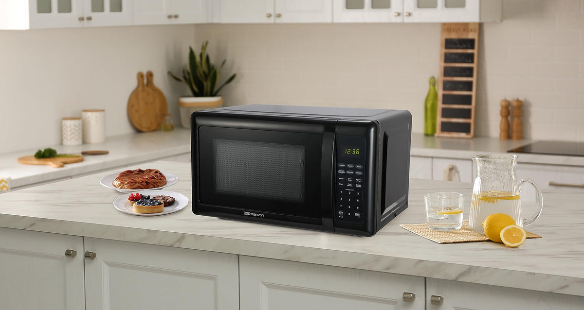 Emerson MW7302B touch-control panel for precise, quick heating.