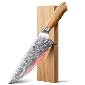 Emojoy Damascus chef knife blade closeup highlighting 67 layers and razor edge.