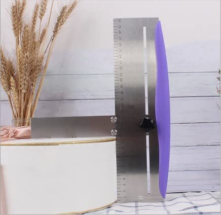 Enajucy kitchen spatula decorating tool for mousse and cream cakes.