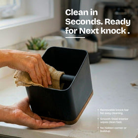 Encanto Luxe 1L capacity holds multiple pucks before emptying.