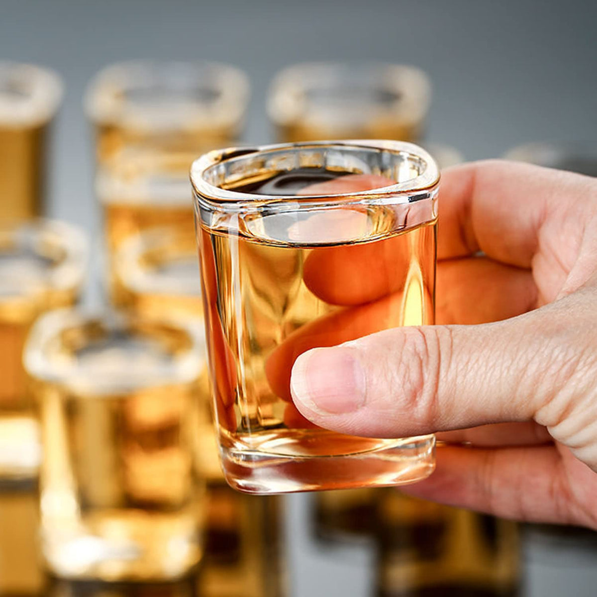 Encheng dishwasher-safe shot glasses simplify cleanup after gatherings.