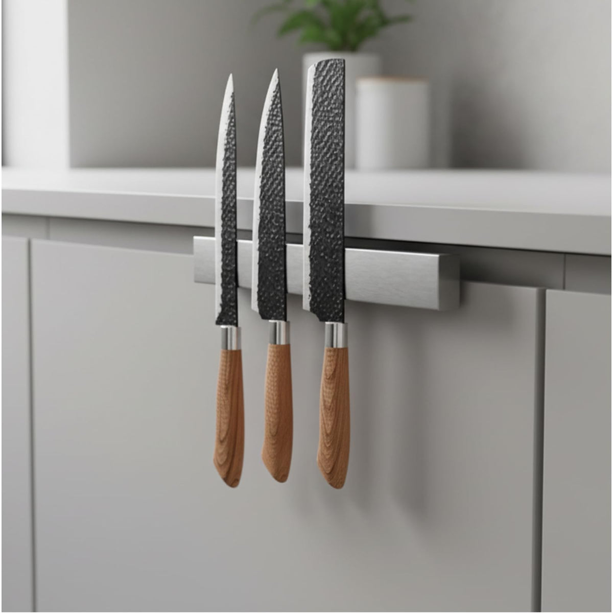 Enkrio magnetic knife strip designed to resist rust and wear