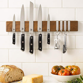 ENOKING acacia wood surface provides moisture resistance and a non-scratch area for knives.