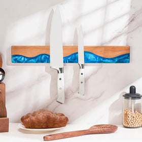 ENOKING no-drill adhesive mount offers flexible wall installation.