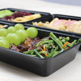 Enther single-compartment lunch box with secure lid design.