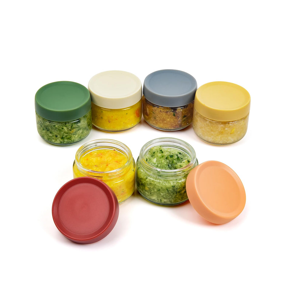 EONJOE 2-oz glass dressing container close-up with lid for leak-proof transport