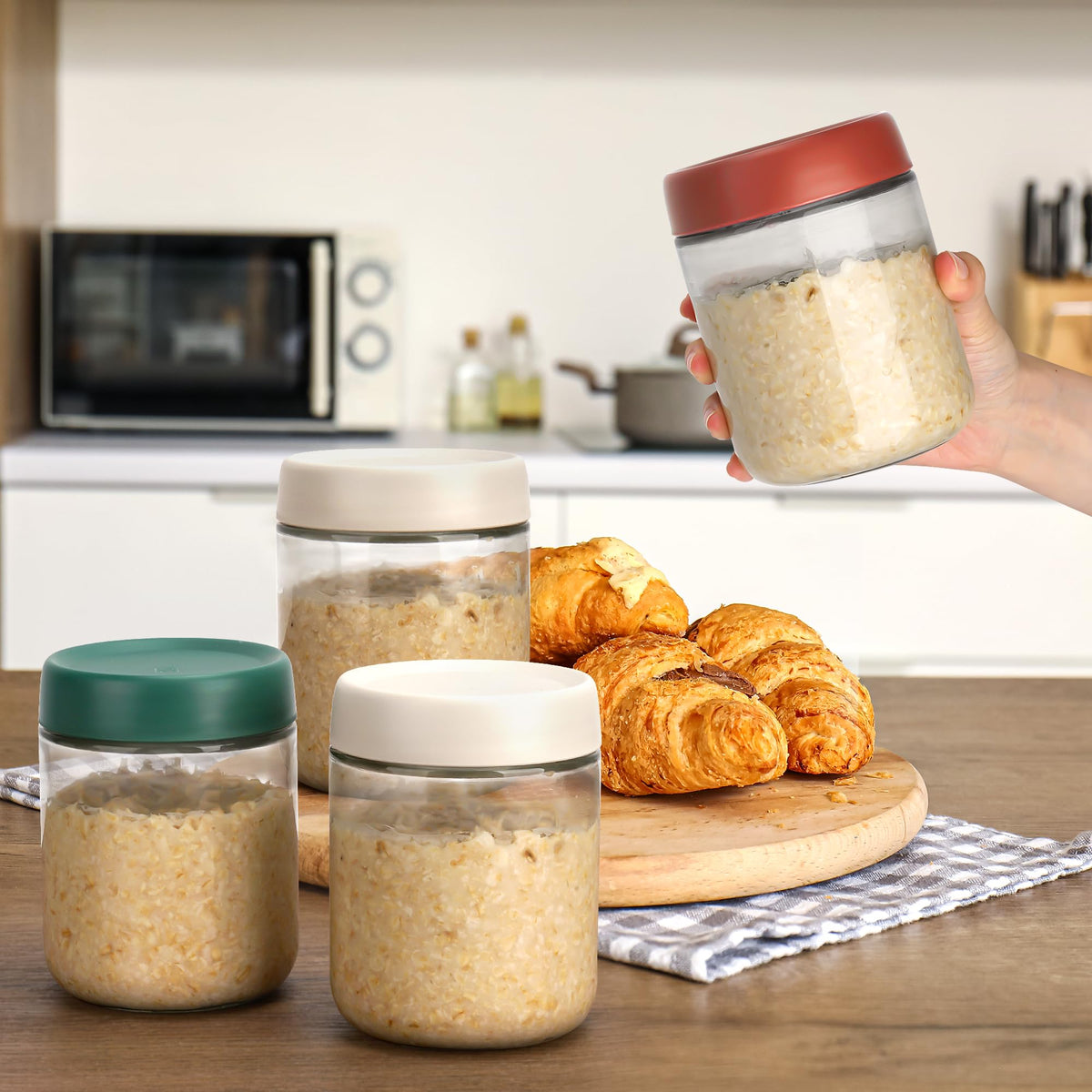 EONJOE jar with wide mouth for easy filling and cleaning.