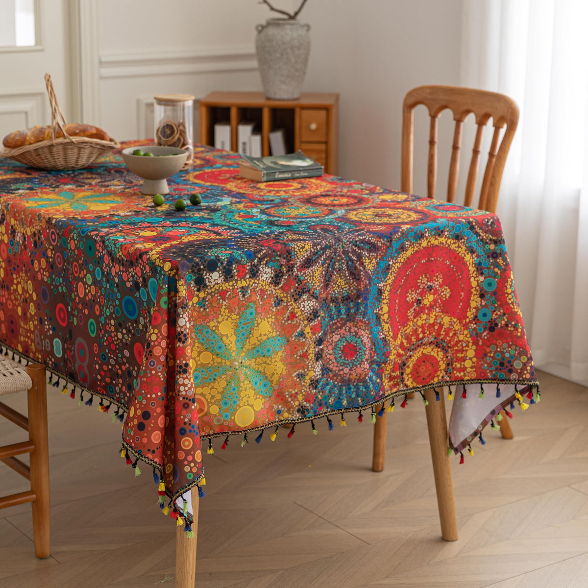 Erbnaryx boho tablecloth in farmhouse floral style adds warmth