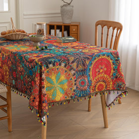 Erbnaryx boho tablecloth in farmhouse floral style adds warmth