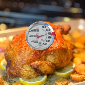 Escali AH1 dial readouts show Fahrenheit and Celsius for quick universal reference