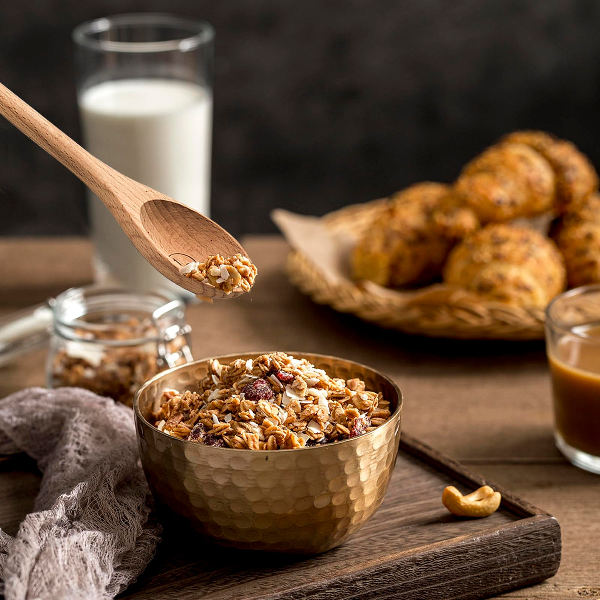 Esie Houzie half-tsp long-handle spoon for delicate seasonings.