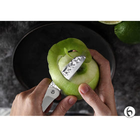 Esie Houzie swivel peeler for fast peeling