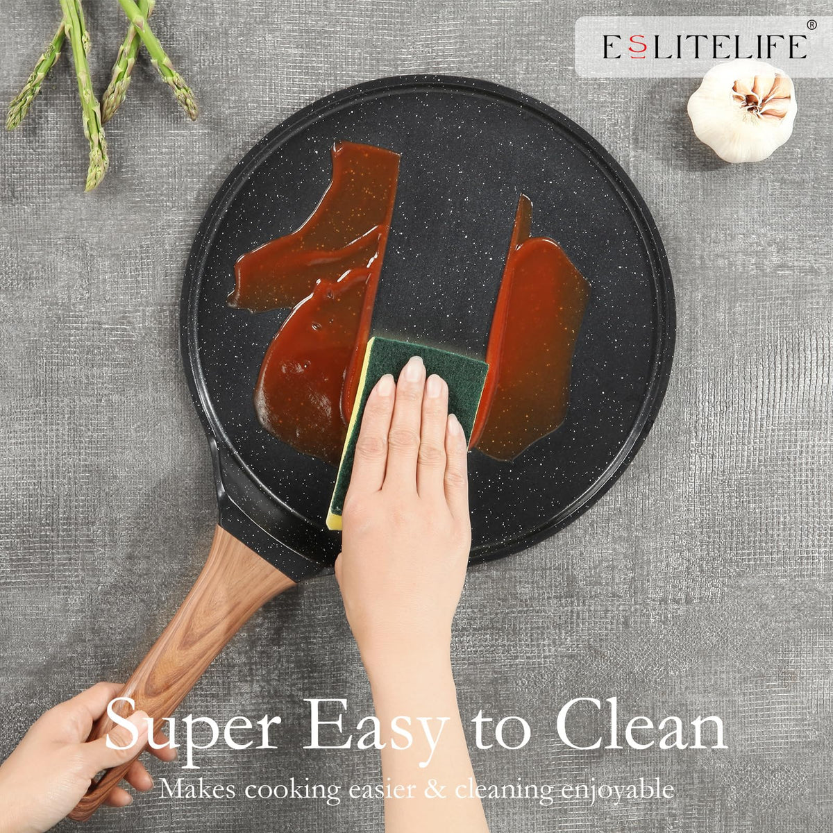 Cast-aluminum ESLITE LIFE pan highlighting durability and even heating