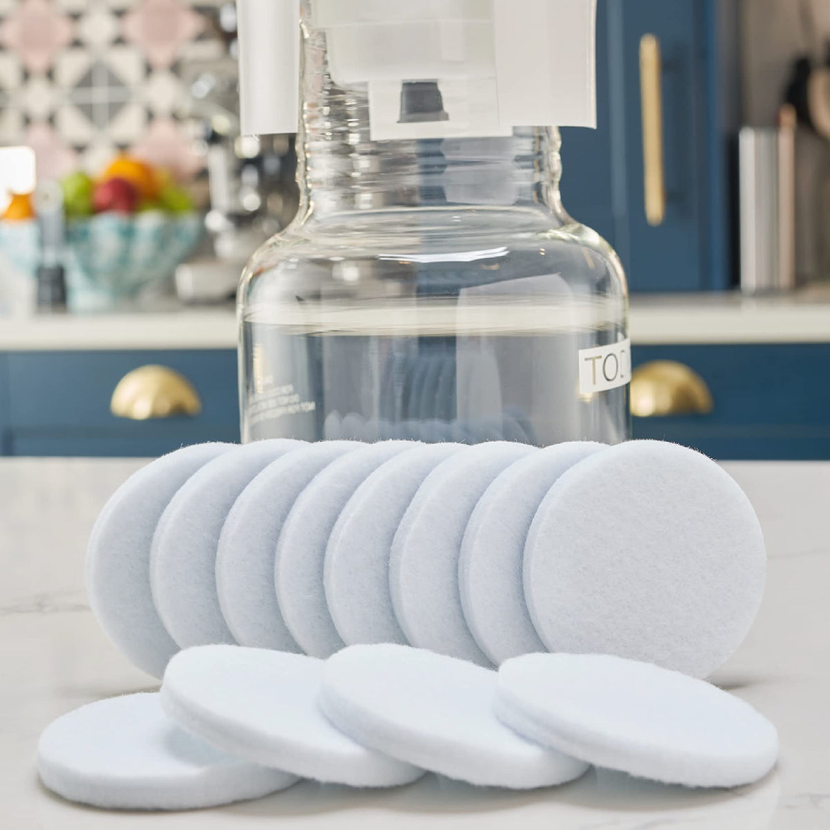 Store between uses in airtight container, then rinse and dry.