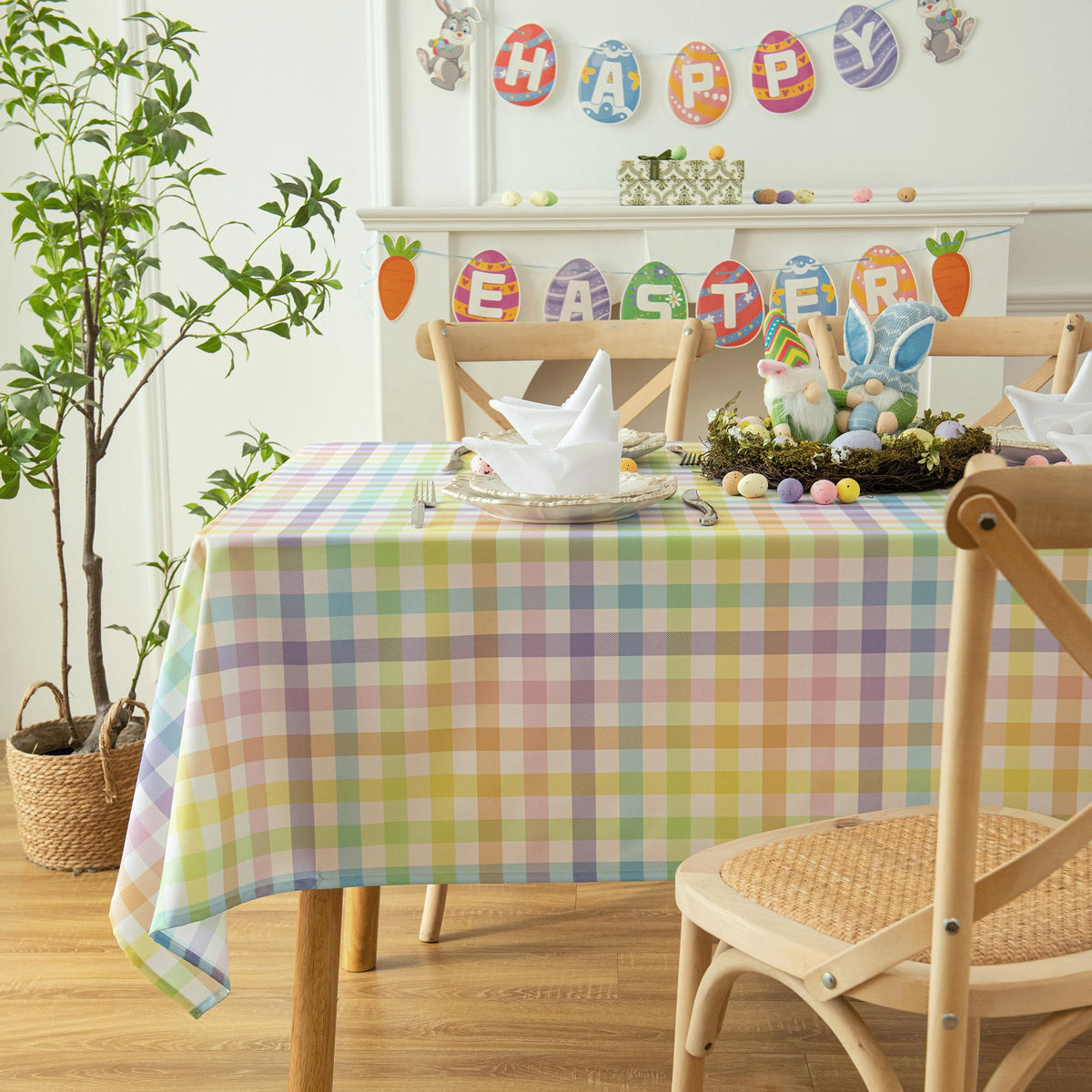 Essifunia checkered tablecloth closeup shows durable waterproof fabric for spills.