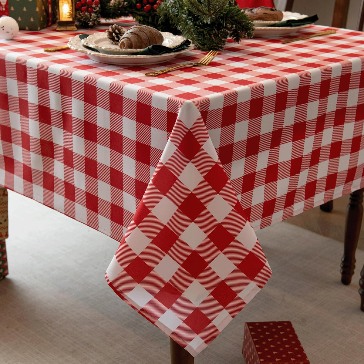 Essifunia waterproof checkered tablecloth close-up fabric showing durable weave