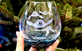 Etchpress beach-theme glass inspires coastal moments at home.