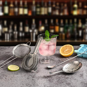 Etens dishwasher-safe finish simplifies cleanup after entertaining.