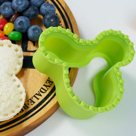 ETERSION holiday-themed cutters add festive shapes.