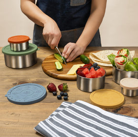 Everusely food-grade silicone lids ensure safe, tight-seal storage.