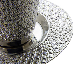 Exquisite 5.5 oz silver plastic Kiddush cups with golden interior for elegant ceremonies.