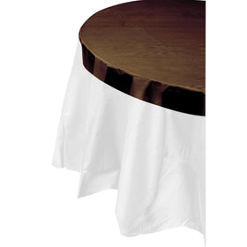 Exquisite 84-inch round tablecloth offers high opacity for a mess-free setup.