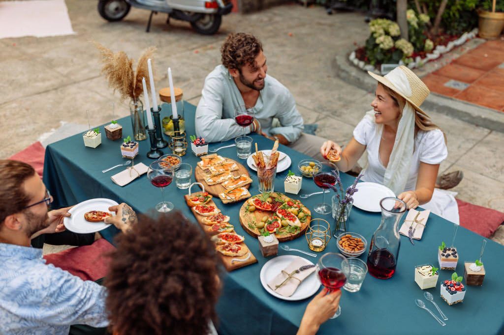 Exquisite BPA-free dessert cups ensure safe food presentation at any event.