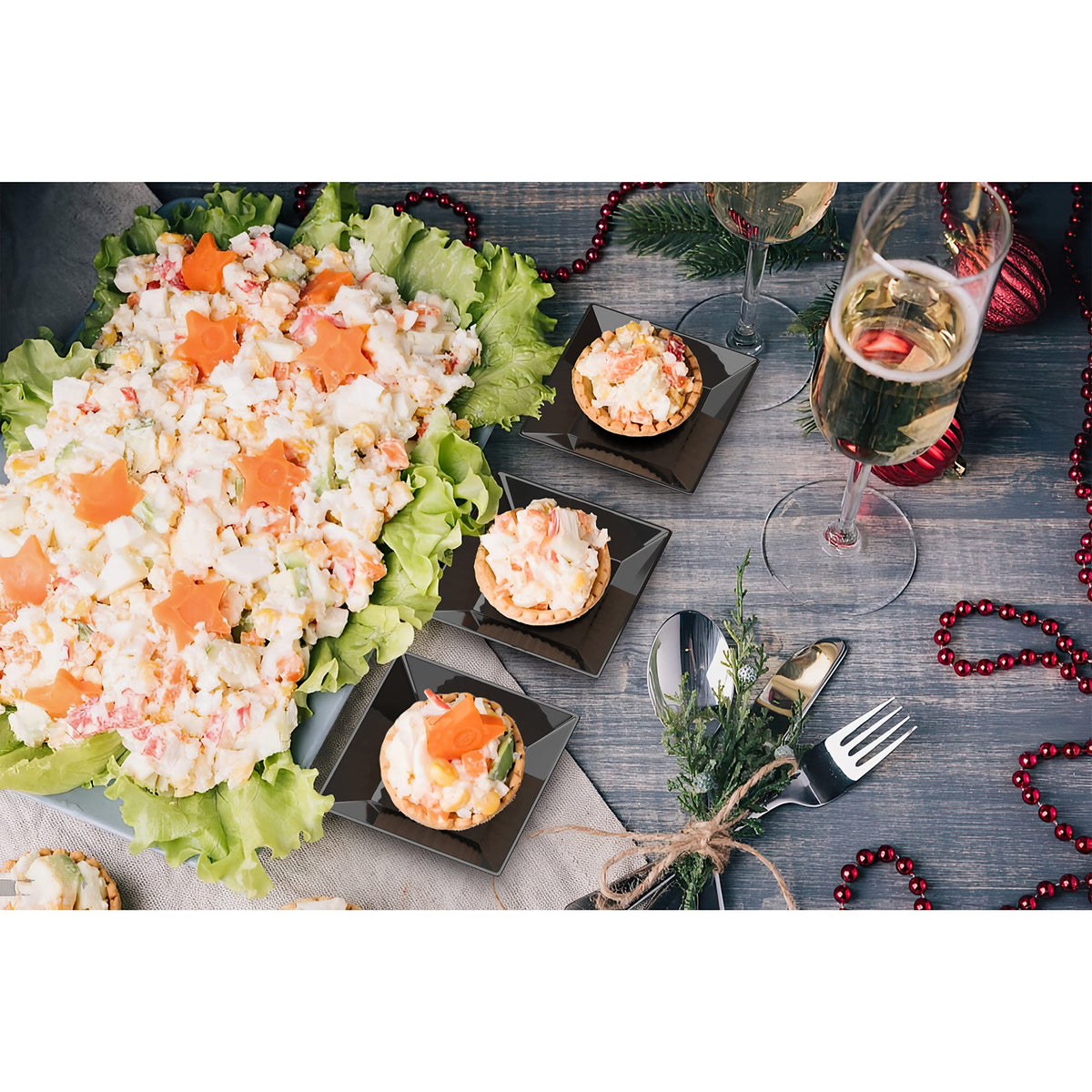 Exquisite mini plates are BPA-free for safer guest use.