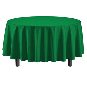 Emerald green Exquisite round tablecloth adds color to the setup
