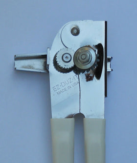 EZ-DUZ-IT carbon steel cutting blade detail demonstrating durability and precision.