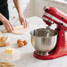 Gift-ready Ezato baking set ideal for bakers and enthusiasts.