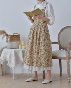 FADUOFA apron with embroidery pattern, stylish and easy to wipe clean after tasks