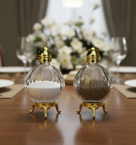 Fairturk three-legged gold-tone stand adds stability and vintage charm.