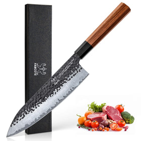 FAMCÜTE 8-inch knife blade close-up showing sharp, enduring edge for clean slices.