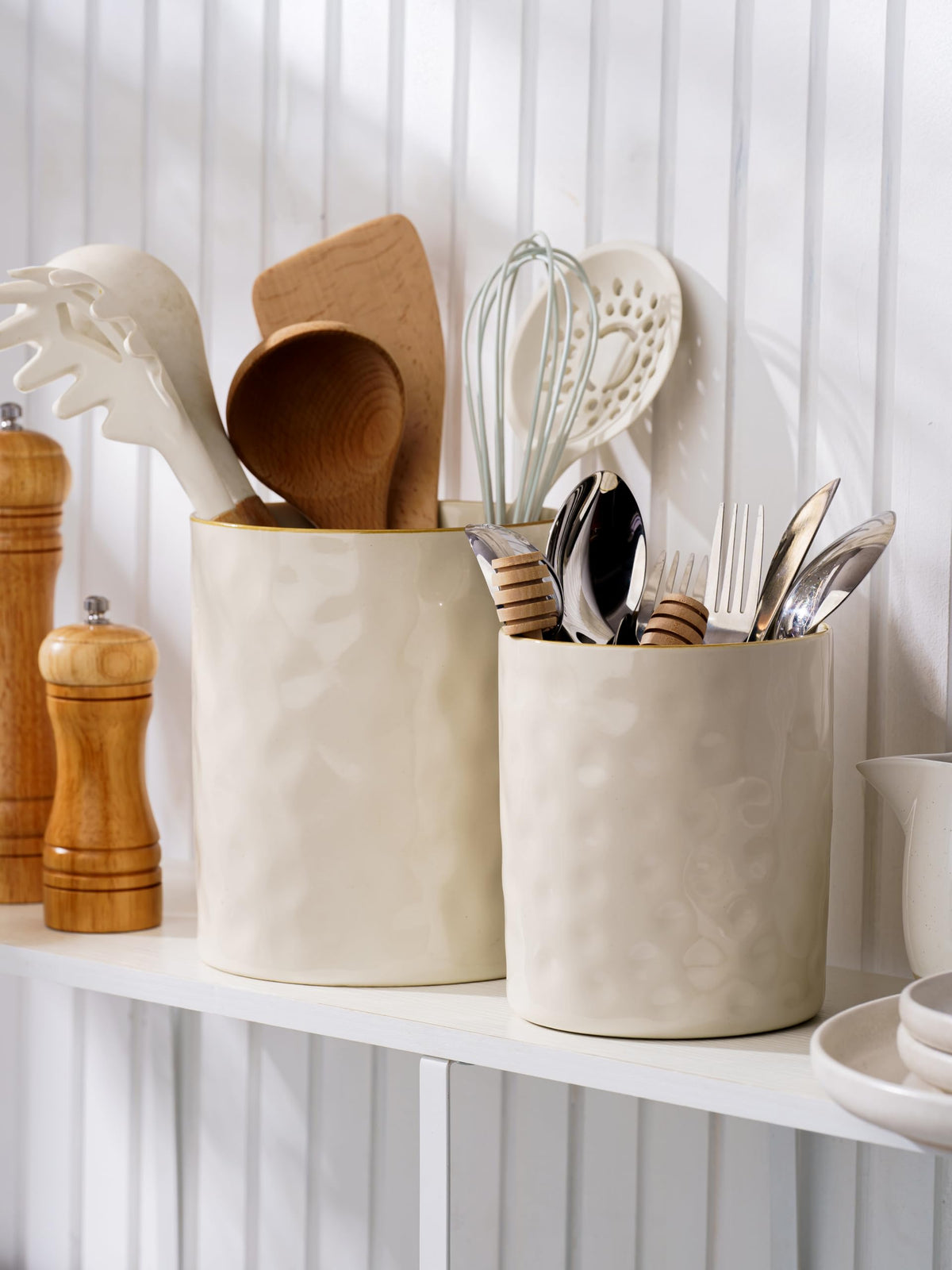 Famiware Ocean small utensil holder beside the large one on the counter