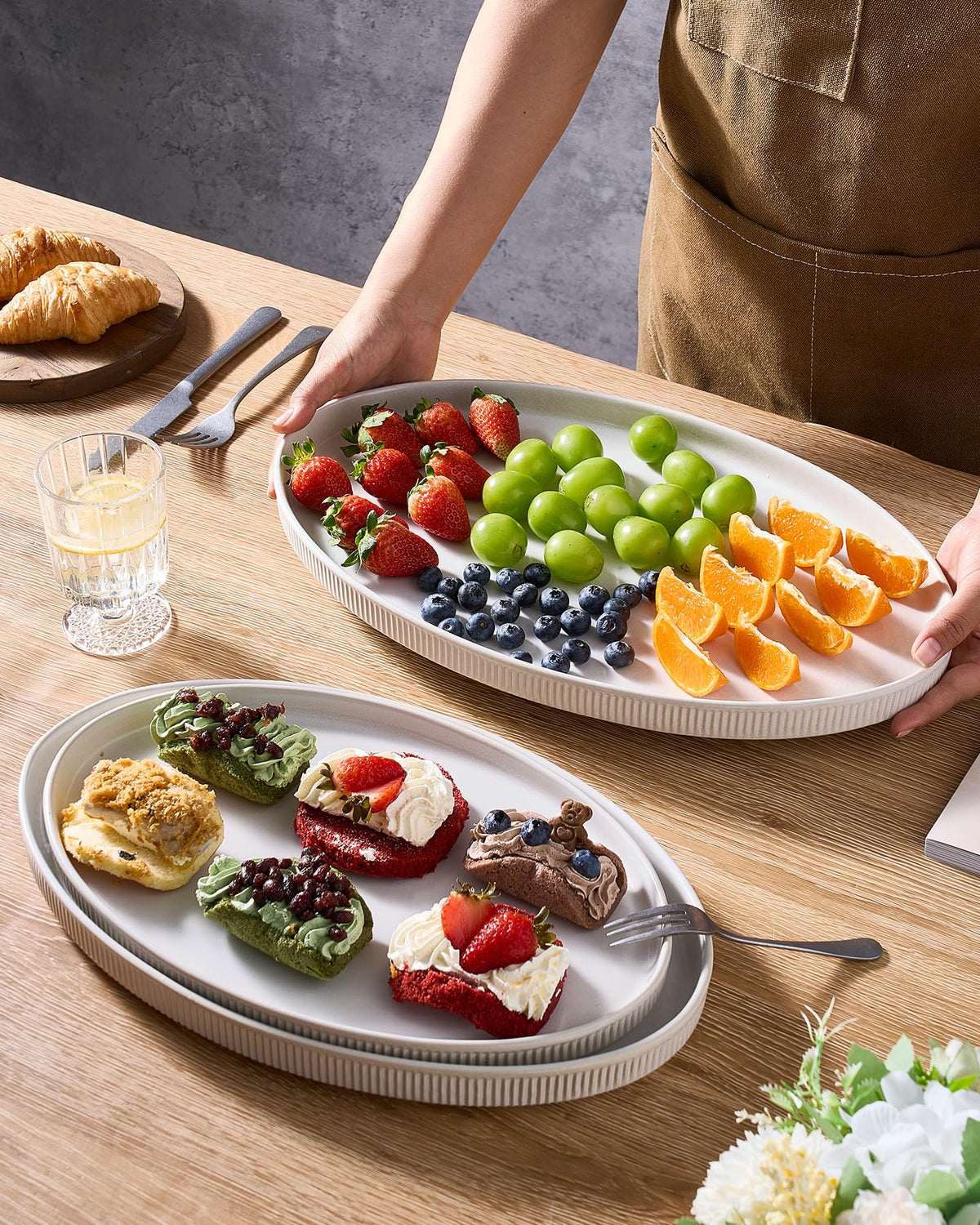 Famiware 12-inch oval serving platter great for appetizers and desserts