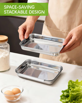 FANGSUN Breading Trays' deep wells prevent splashes when coating chicken or fish.