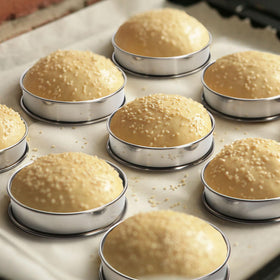 FANGSUN rings on the griddle produce uniform pancakes and crumpets.