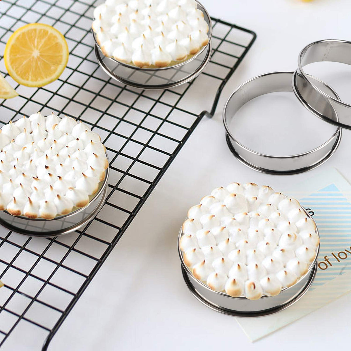 FANGSUN stainless steel pastry rings protect cookware while shaping batter.