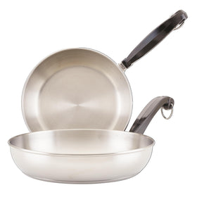 Farberware Classic 8.25-inch frying pan top view showing even heating