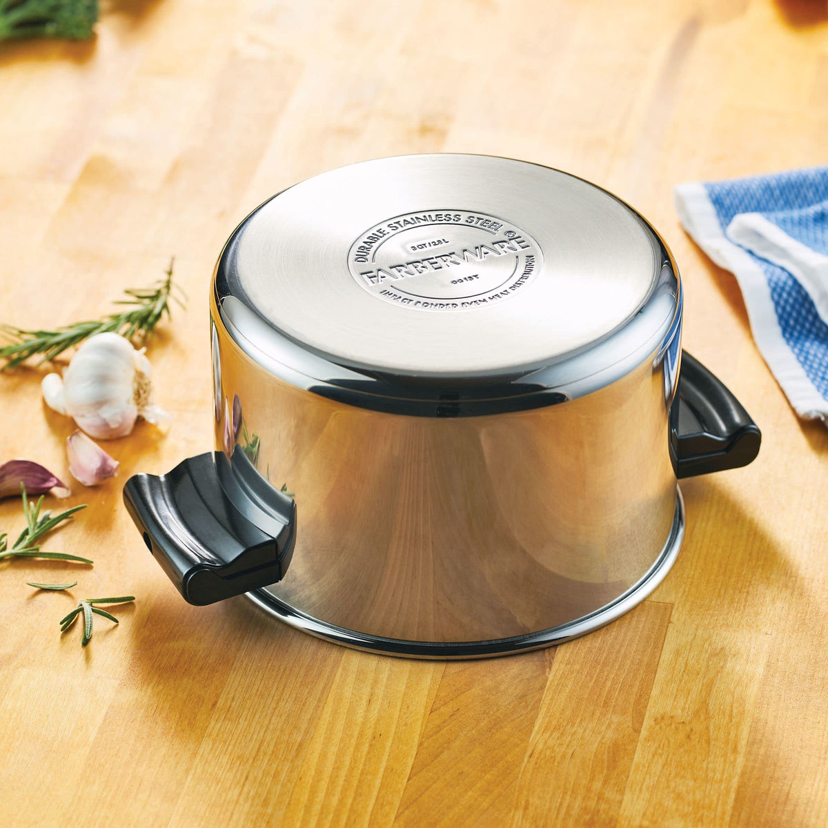 Farberware Classic steamer insert ideal for vegetables.