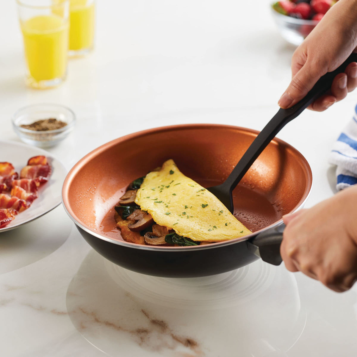 Farberware Glide Pan aluminum core for fast, even heat
