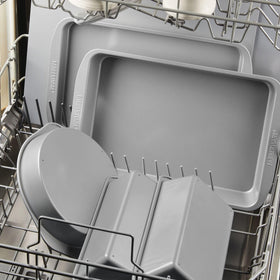 Farberware insulated air pocket design promotes even heating.