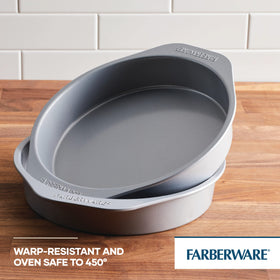 Farberware GoldenBake easy-release surface helps baking and slicing.
